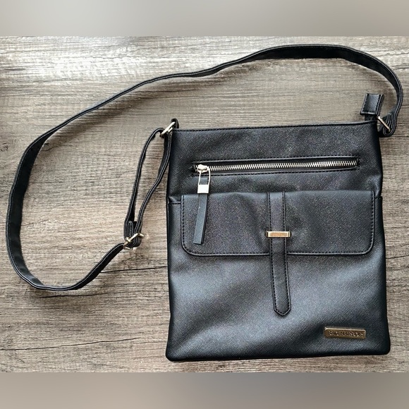 Sag Harbor‎ Women’s Crossbody Purse - Picture 1 of 11